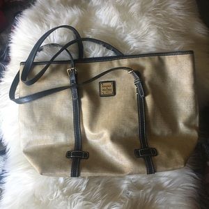 Dooney and Bourke like vinyl feel purse